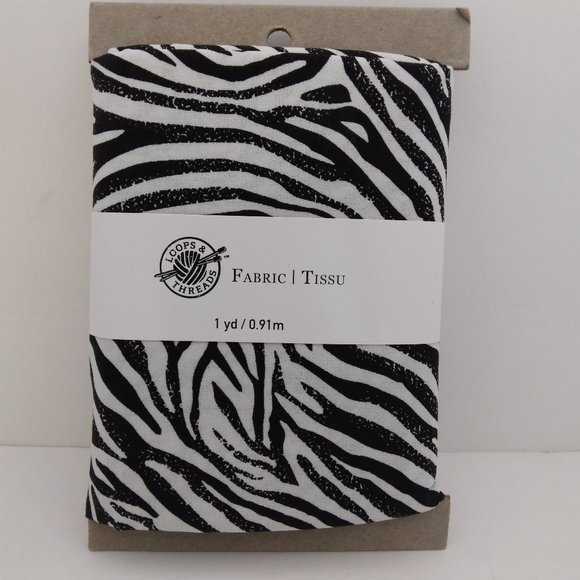 Loops & Threads Zebra 1 Yard Fabric Black White Pattern Quilting Crafts‎ Sewing - Picture 1 of 3